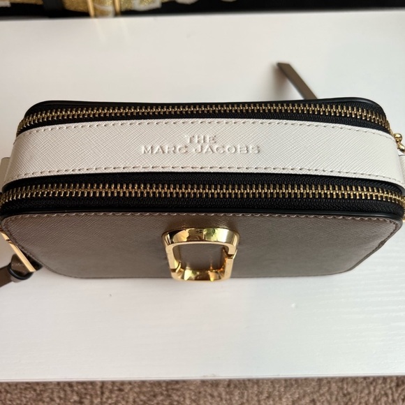 Marc Jacob’s snapshot crossbody - Picture 2 of 7